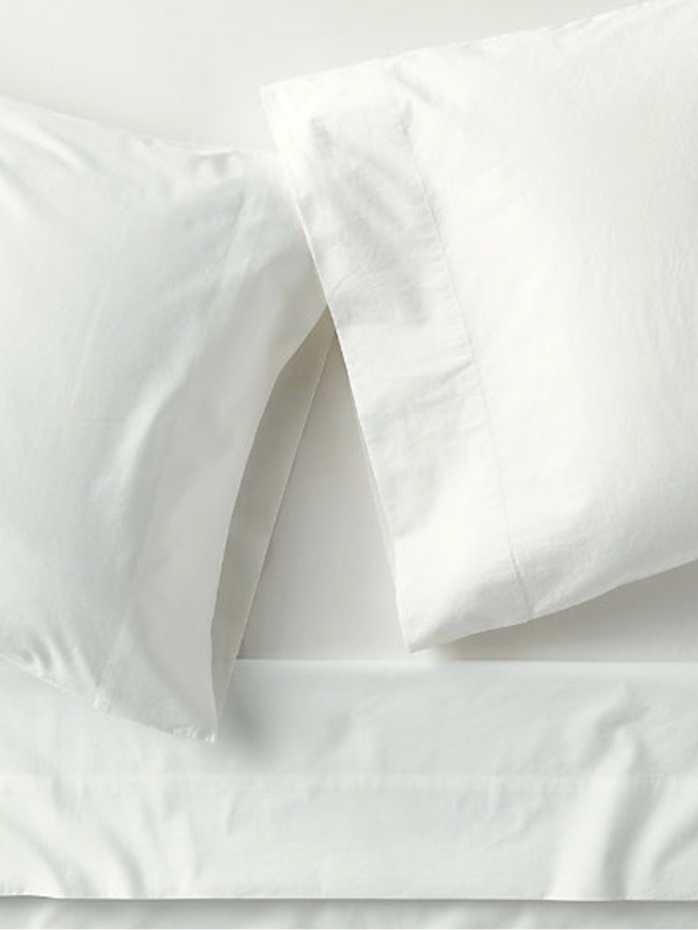Crate & Barrel Cozy Cloud Washed Organic Cotton Pampas Ivory Twin XL Sheet Set.